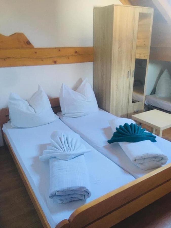בוגוינו Omladinski Hotel Rostovo מראה חיצוני תמונה