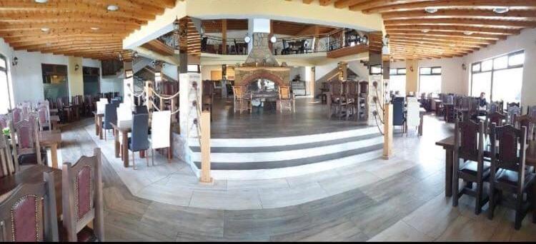 בוגוינו Omladinski Hotel Rostovo מראה חיצוני תמונה