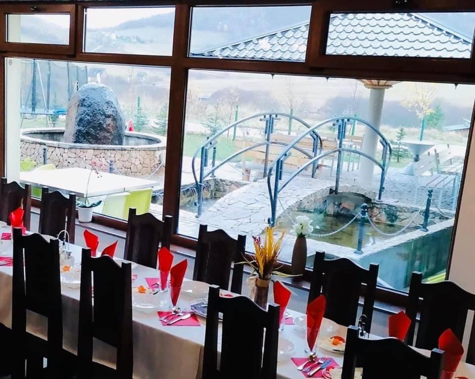 בוגוינו Omladinski Hotel Rostovo מראה חיצוני תמונה
